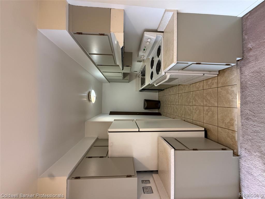 510 Montrose Avenue, Royal Oak, MI 48073 — Photo 4