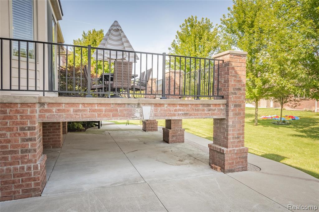55712 Glenbrooke Drive, Shelby Twp, MI 48316 — Photo 60
