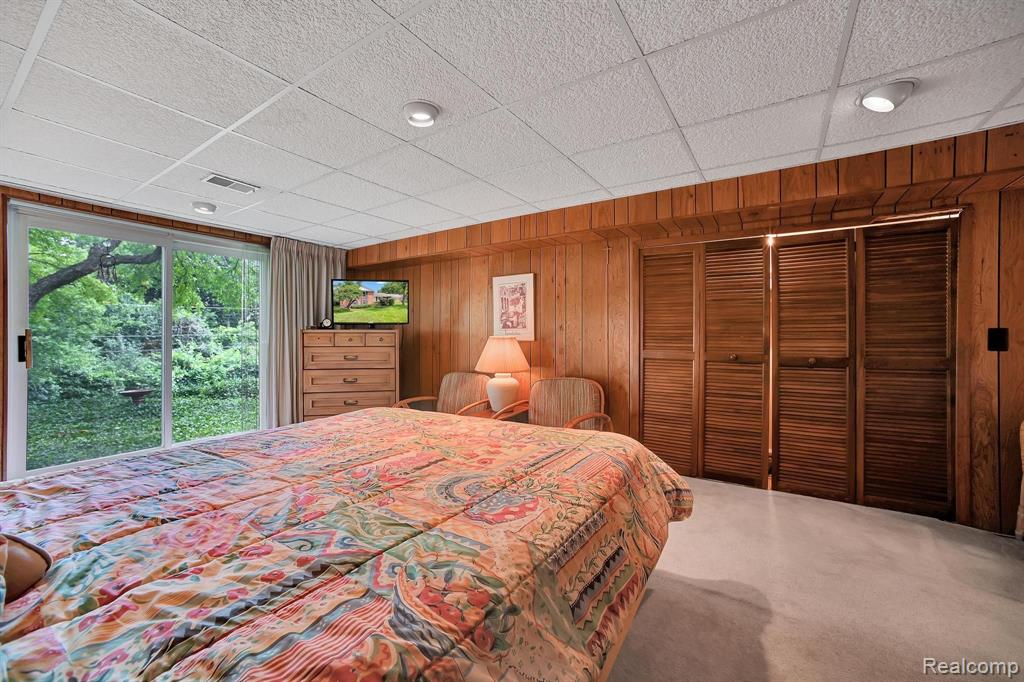 530 WHITEHALL Road, Bloomfield Hills, MI 48304 — Photo 34