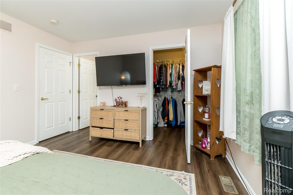9414 Timber Ridge Drive, Grand Blanc, MI 48439 — Photo 25