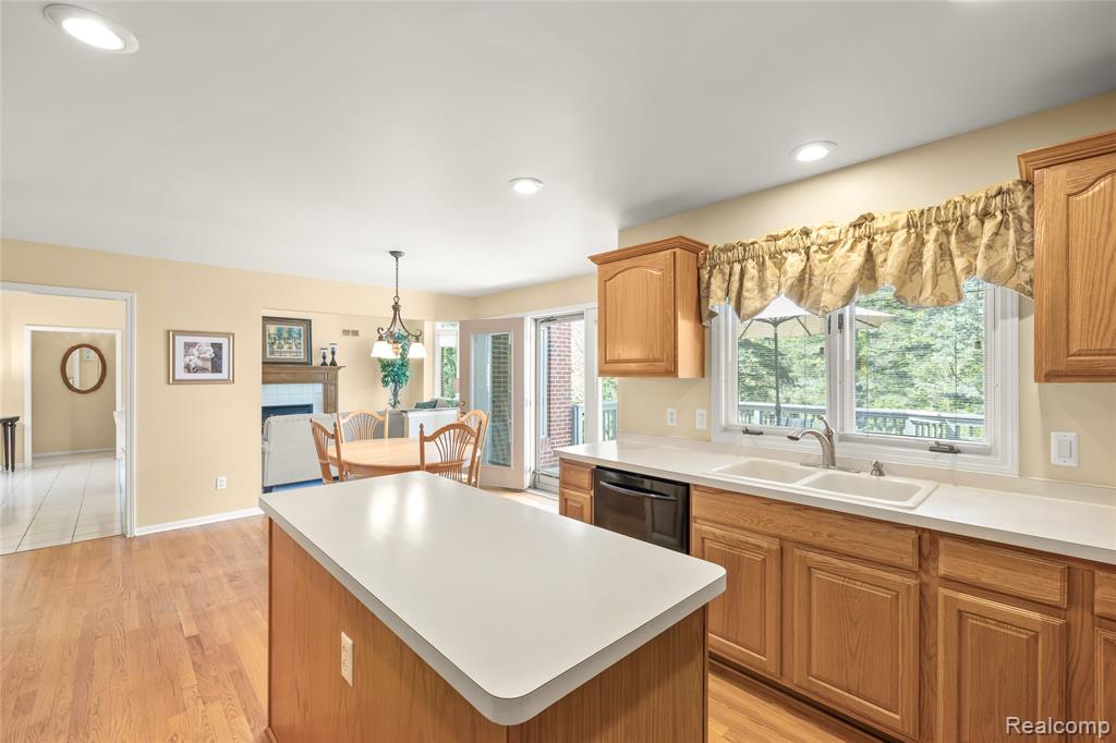 9124 Countrywood Drive, Plymouth, MI 48170 — Photo 14