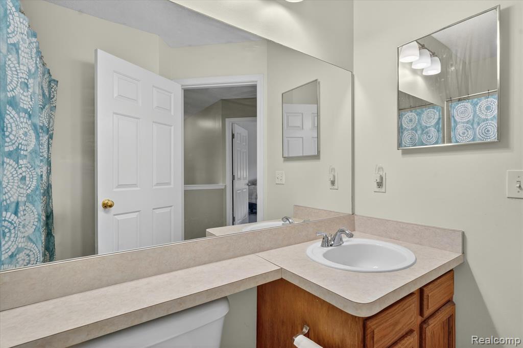 456 Lilly View Court, Howell, MI 48843 — Photo 22