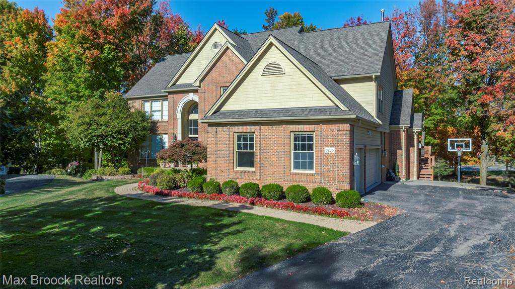 6986 Crosswell Drive, West Bloomfield, MI — Photo 3