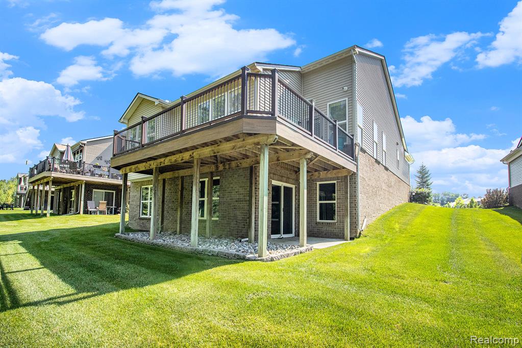 4104 Ashdale Way, Clarkston, MI 48348 — Photo 23