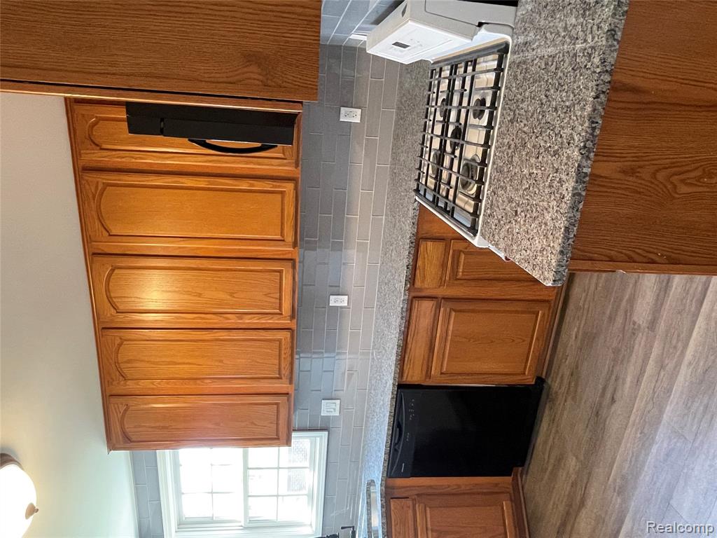 13203 Chestnut Street, Southgate, MI 48195 — Photo 9