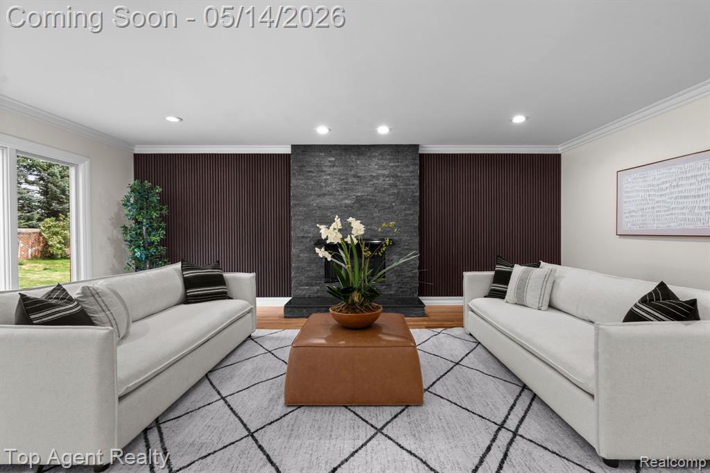 6739 White Pine Court, Bloomfield Hills, MI 48301 — Photo 19