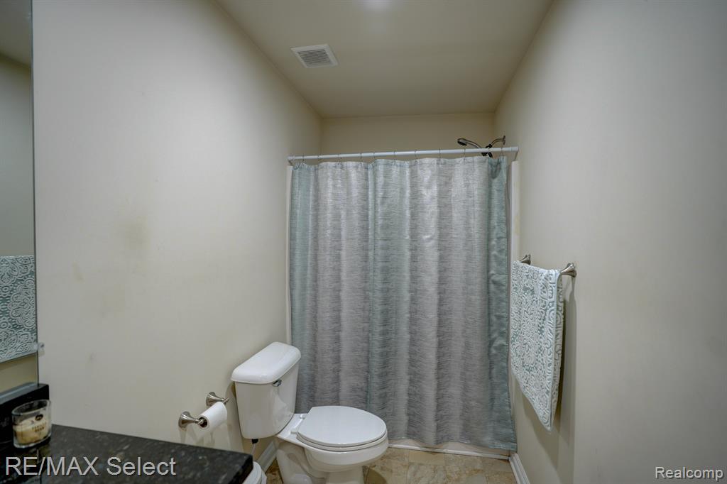 4062 OAK Street, Grand Blanc, MI 48439 — Photo 35