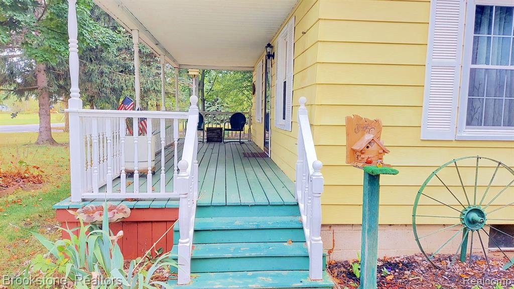 5104 CHESANING Road, Chesaning, MI 48616 — Photo 6