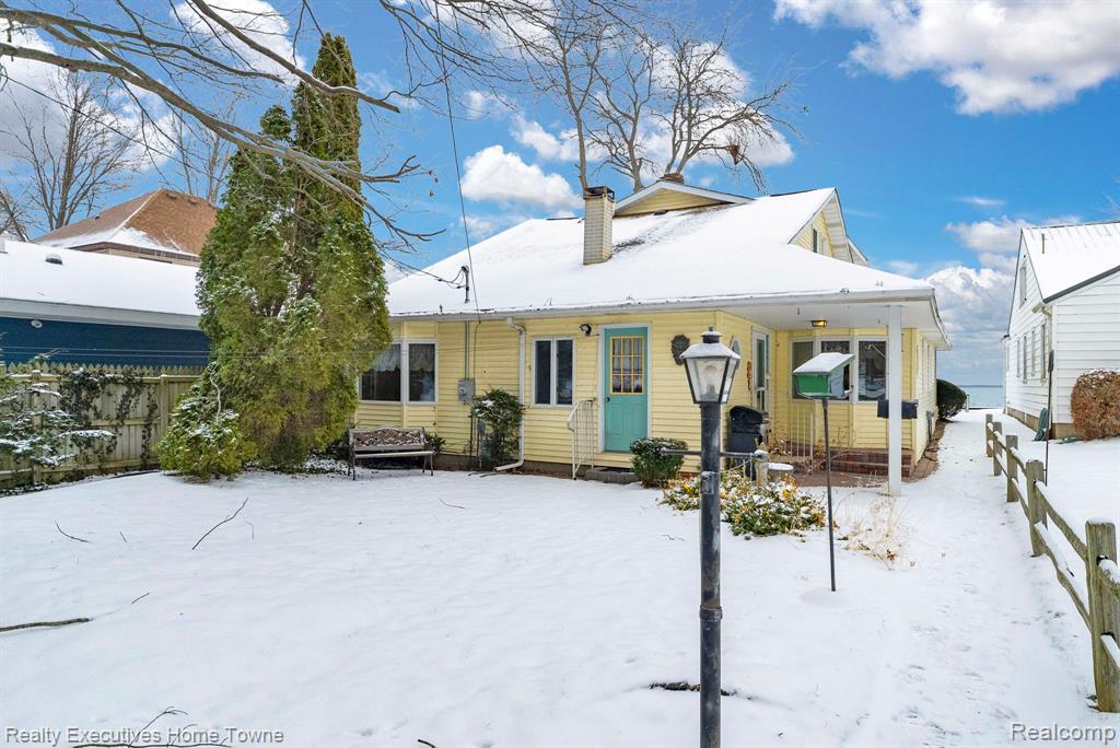 5430 Lakeshore Road, Fort Gratiot, MI 48059 — Photo 12