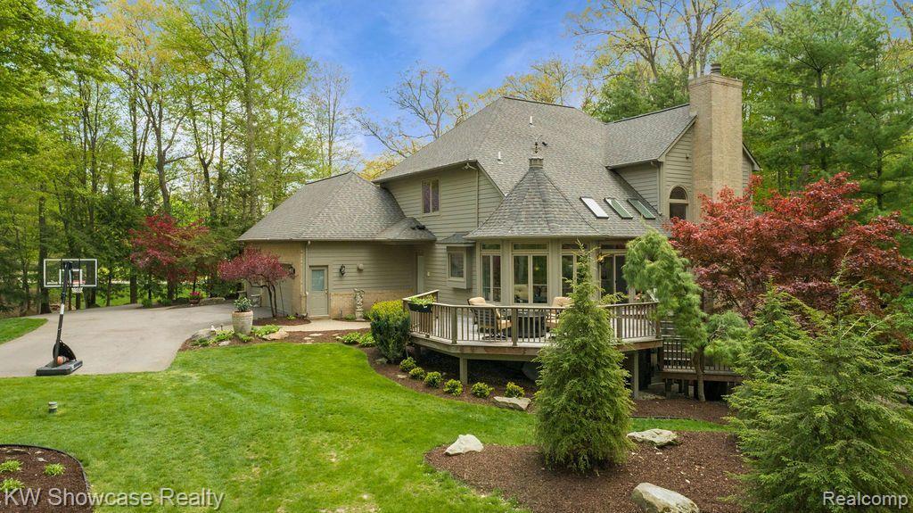 6061 TURNBERRY Drive, Commerce Twp, MI 48382 — Photo 6