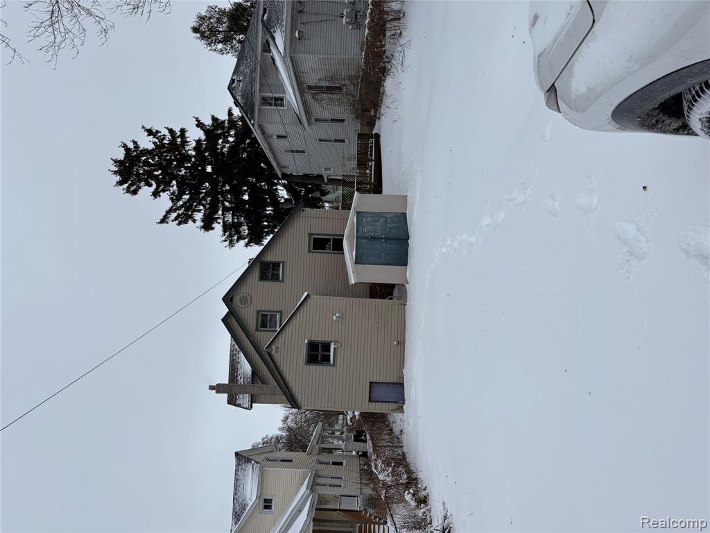 919 10th Street, Port Huron, MI 48060 — Photo 28