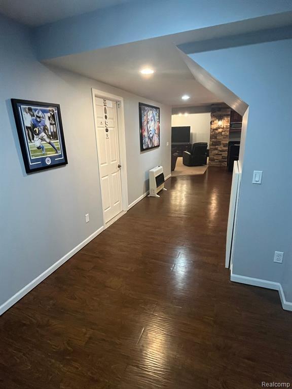 760 PEMBROKE, White Lake, MI — Photo 25