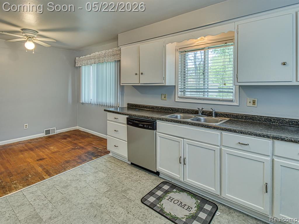 8501 Allen Road, Allen Park, MI 48101 — Photo 6