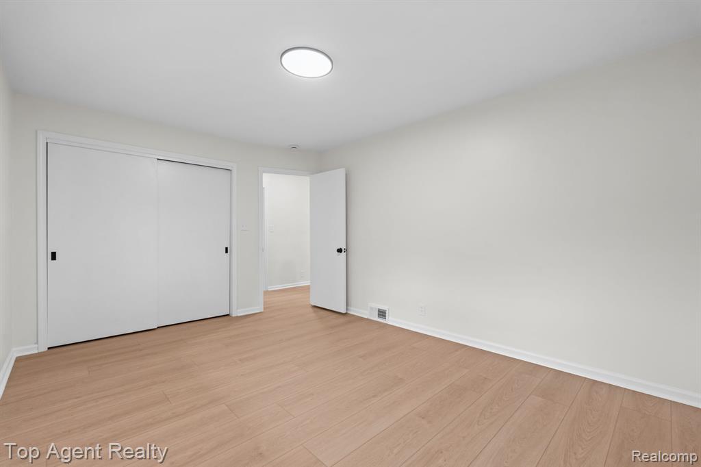 19771 Old Homestead Drive, Harper Woods, MI 48225 — Photo 27