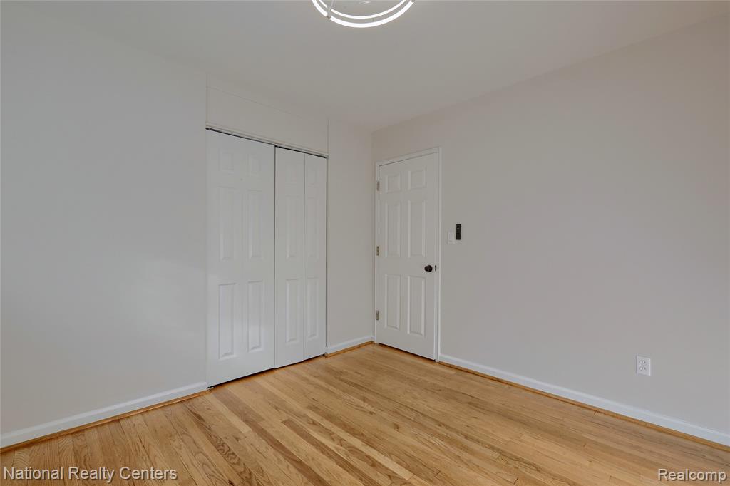 13369 Winchester Avenue, Huntington Woods, MI — Photo 13