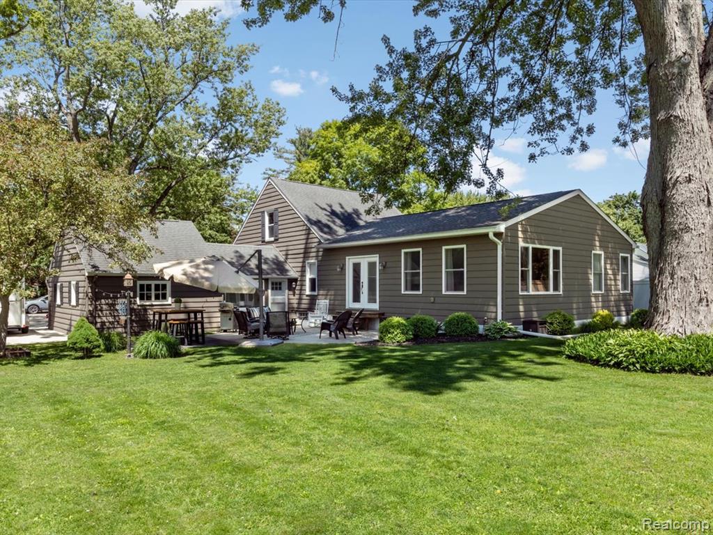 832 N 9th Street, St. Clair, MI 48079 — Photo 33