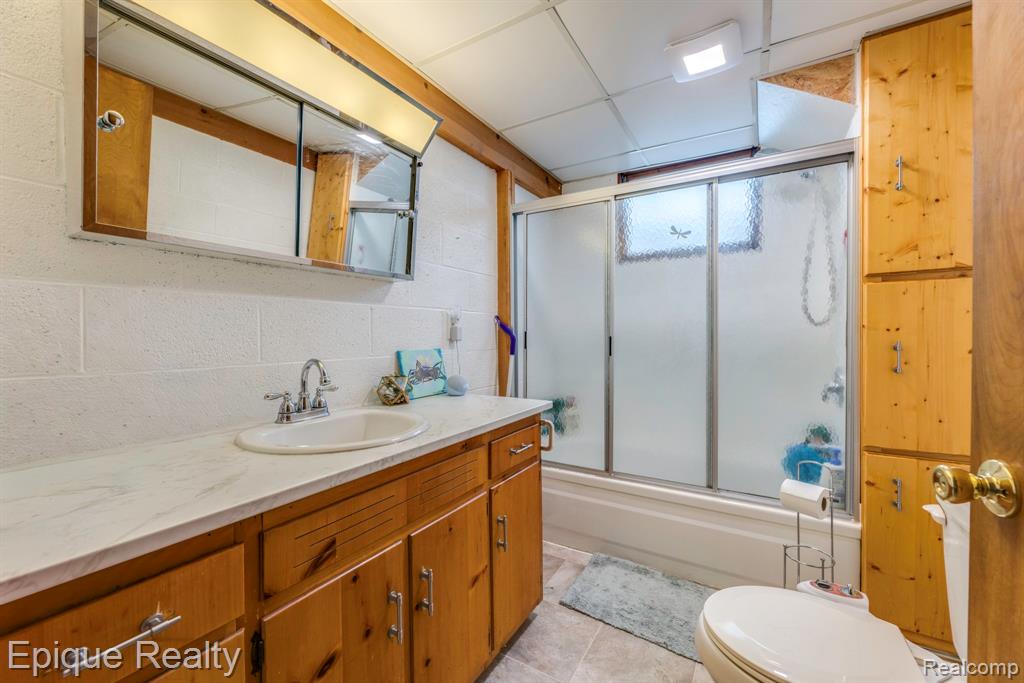 3750 Parker Road, Fort Gratiot, MI 48059 — Photo 40