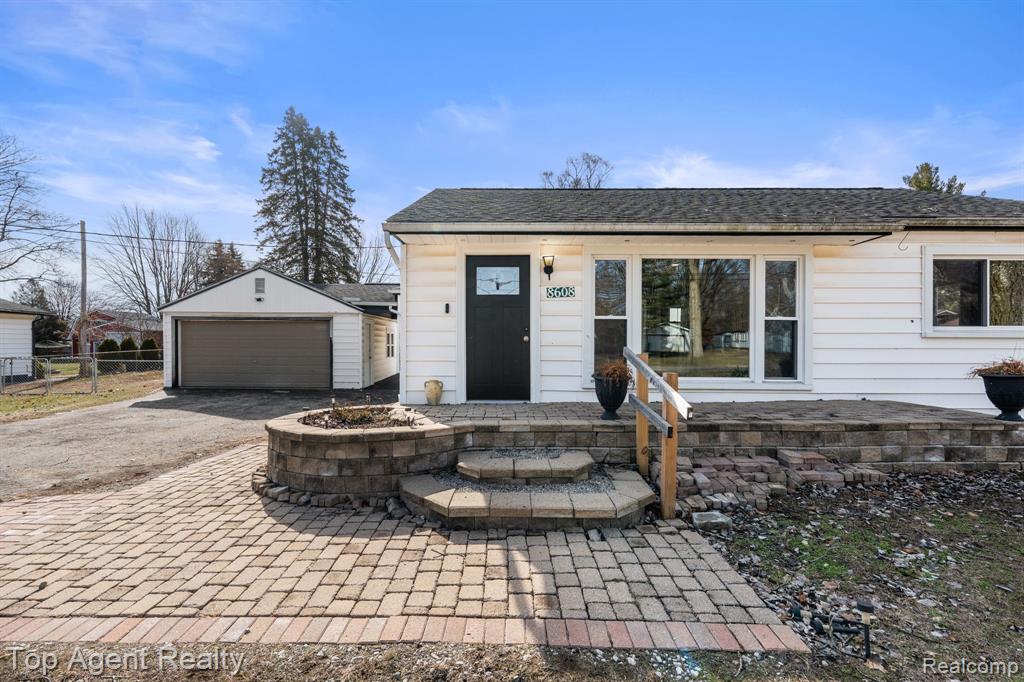 8608 Grace st Street, Shelby Twp, MI 48317 — Photo 30