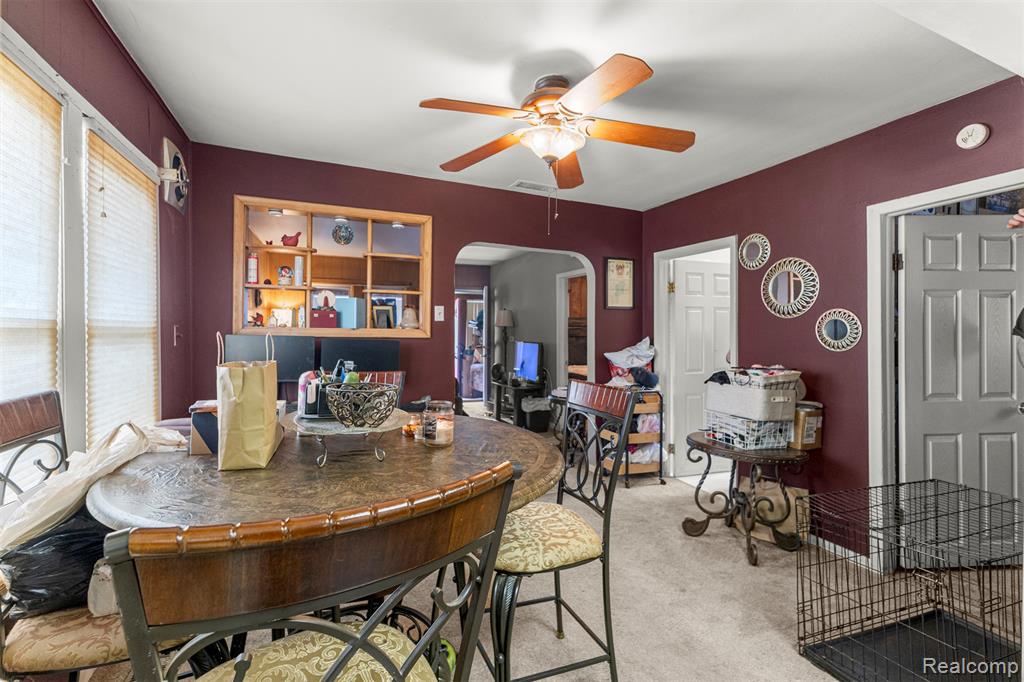 5706 Robindale Avenue, Dearborn Heights, MI 48127 — Photo 11