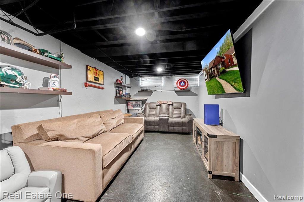 6350 KING Avenue, Allen Park, MI 48101 — Photo 18