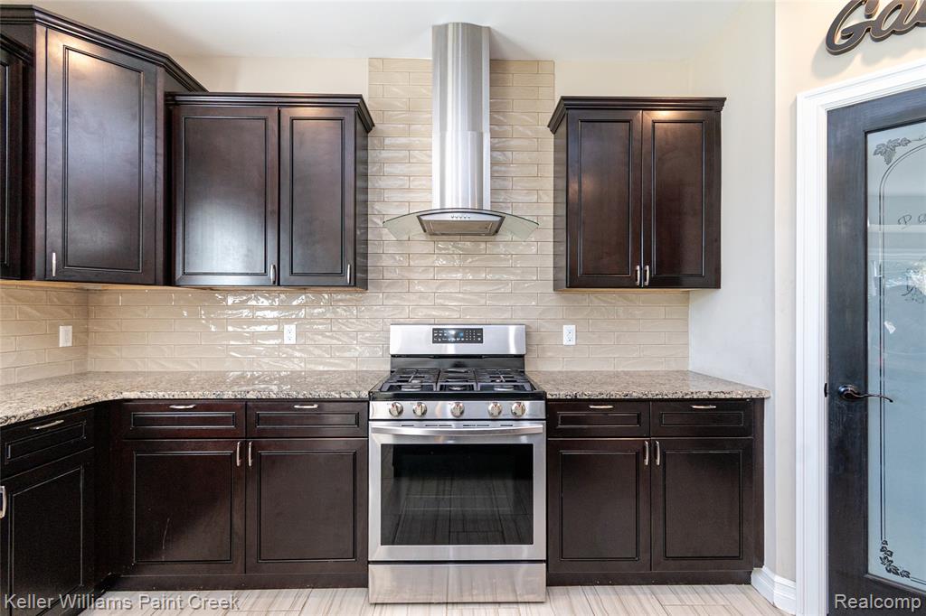 49596 Platte River Drive, Chesterfield, MI 48047 — Photo 22