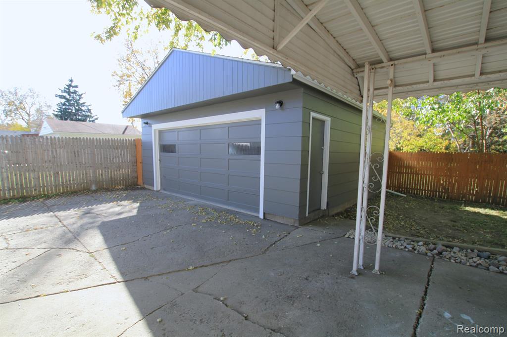 4450 VAN SLYKE Road, Flint, MI 48507 — Photo 4