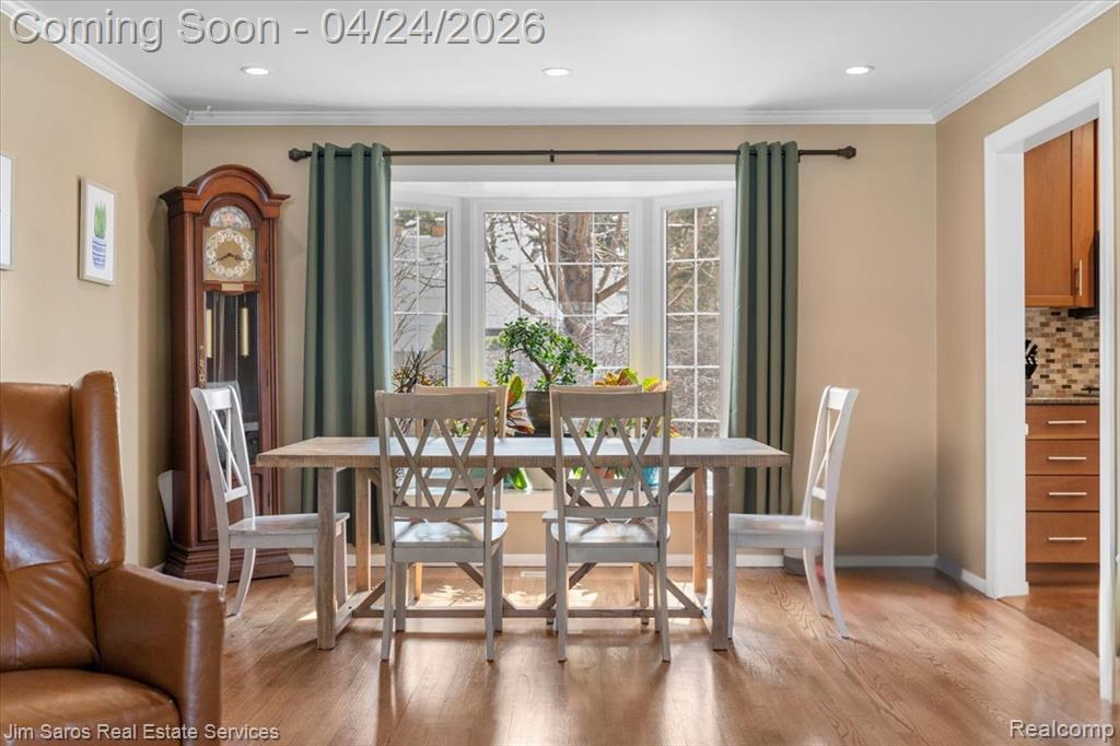 919 Cook Road, Grosse Pointe Woods, MI 48236 — Photo 14