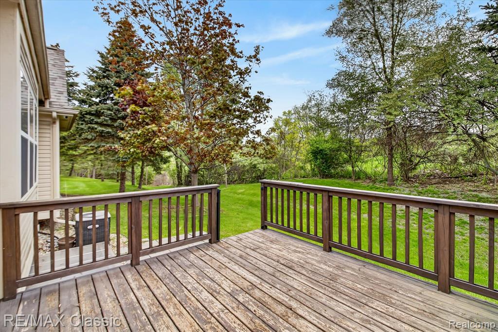 2298 Calibouge, 32, Commerce Twp, MI 48382 — Photo 34