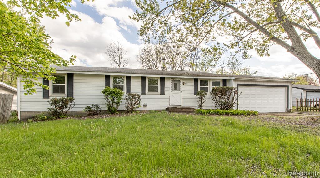 9171 Holmes Street, White Lake, MI — Photo 2