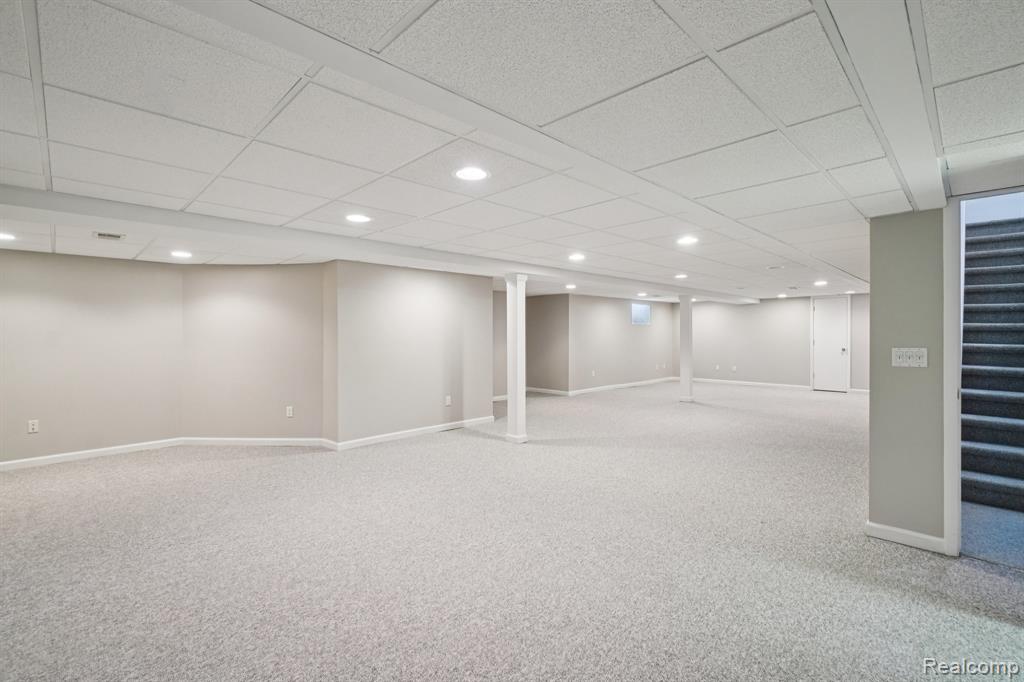 7366 Crackling Creek Circle, 1, West Bloomfield, MI — Photo 24