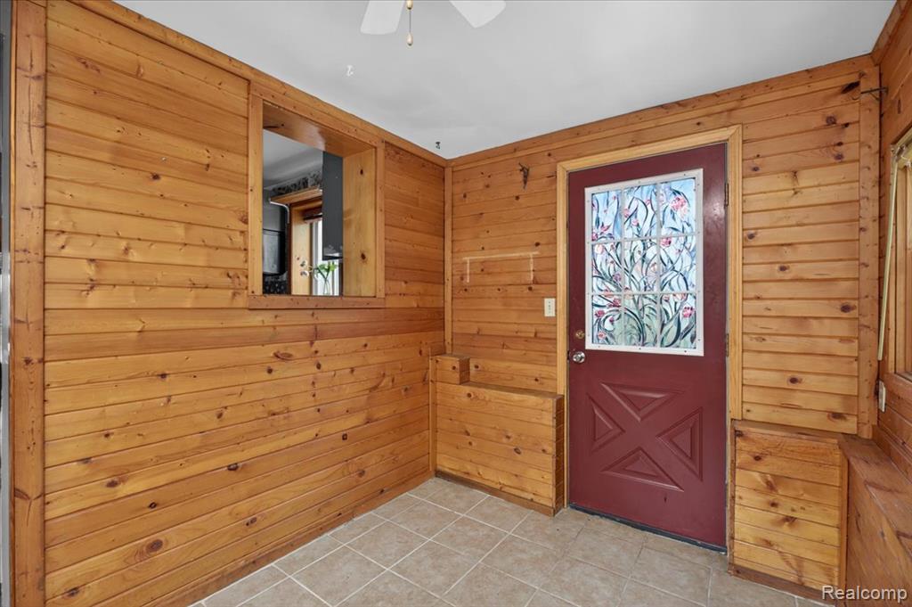 2086 Miles Road, Lapeer, MI 48446 — Photo 22