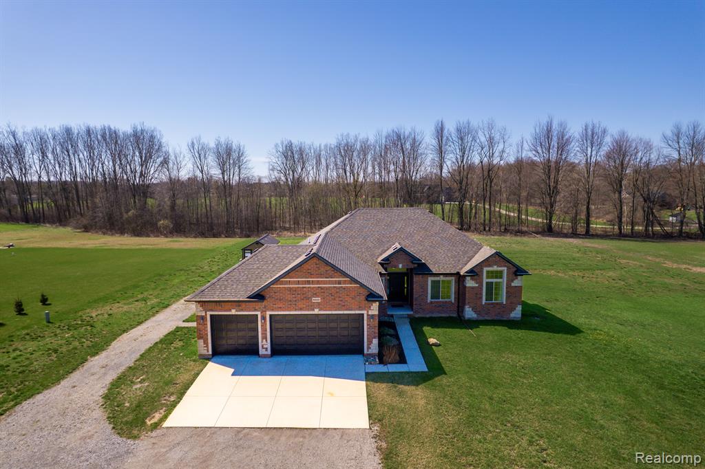 8520 ALMONT Road, Almont, MI 48003 — Photo 2