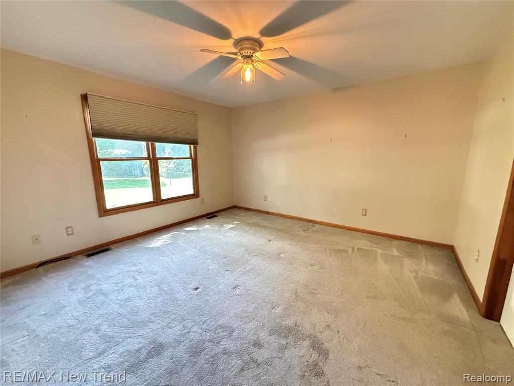 1337 MIDDLEWOOD Drive, Saline, MI 48176 — Photo 12