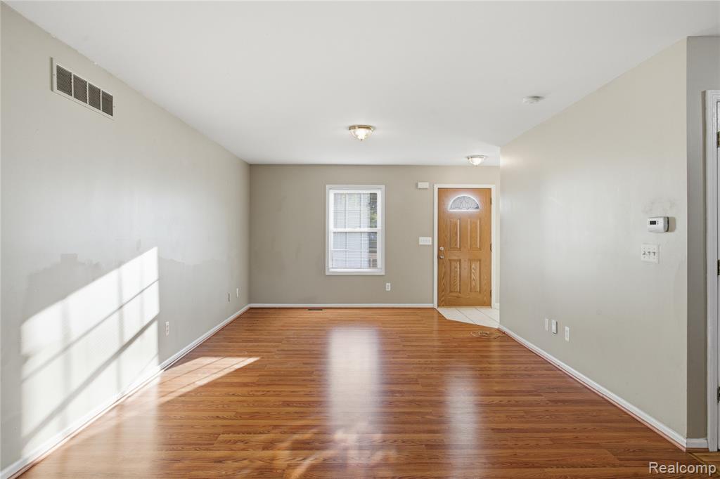 4118 Devon Road, Royal Oak, MI 48073 — Photo 9