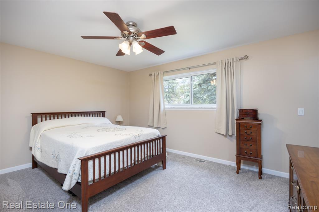 5150 Dayton Drive, Troy, MI 48085 — Photo 13