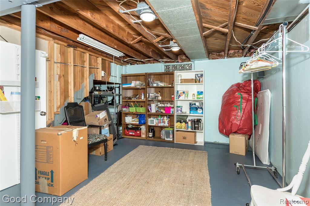 920 W Windemere Avenue, Royal Oak, MI 48073 — Photo 31