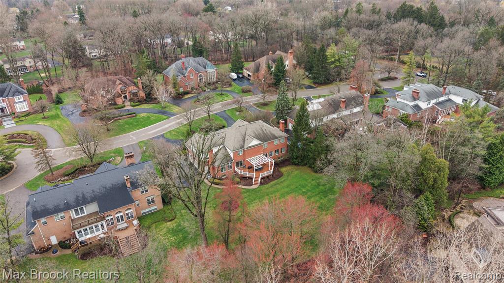 945 Wellsley Court, Bloomfield Hills, MI 48304 — Photo 44