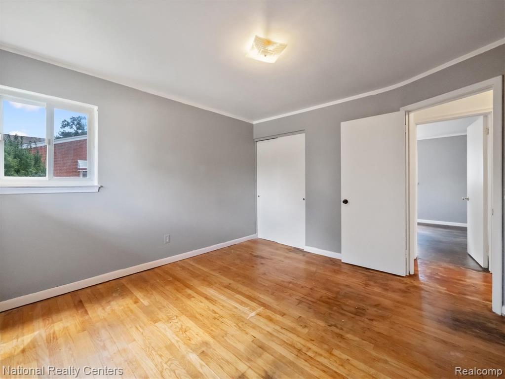 9871 Denne Street, Livonia, MI 48150 — Photo 9