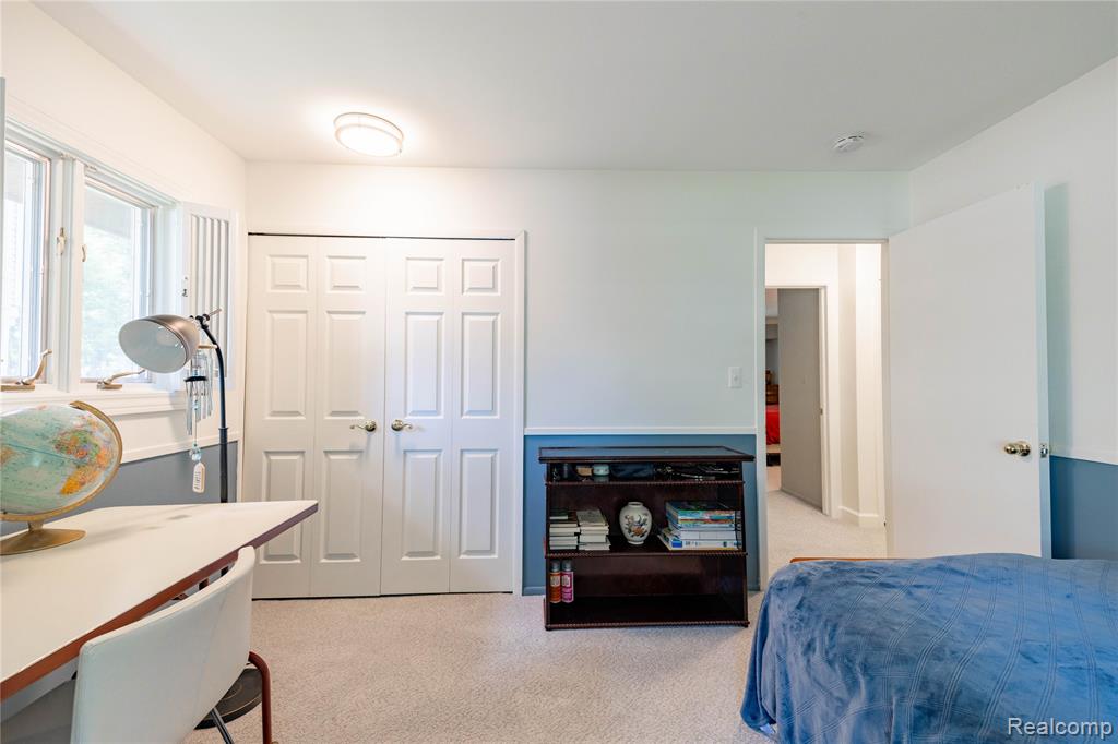8366 Glengarry Road, Grosse Ile, MI 48138 — Photo 29