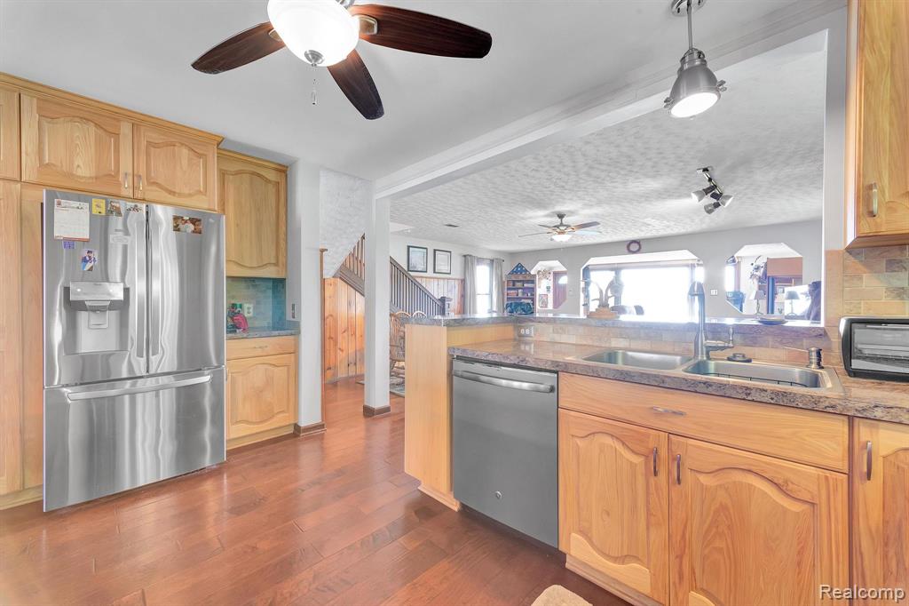 429 Edgewater, Algonac, MI 48001 — Photo 8