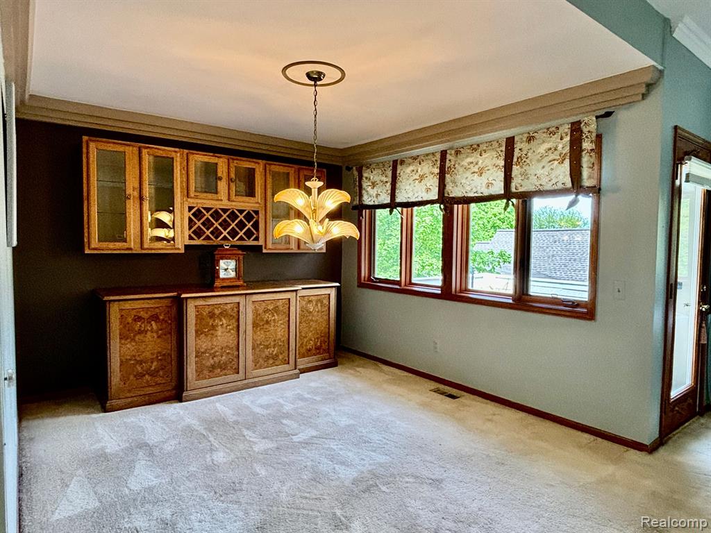 34060 HILLSIDE, Farmington Hills, MI 48335 — Photo 12