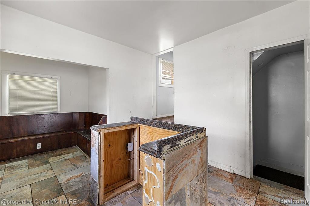 14232 LAUDER Street, Detroit, MI 48227 — Photo 12