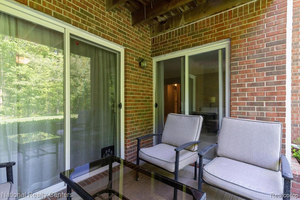 4727 BERKSHIRE Drive, 197, Sterling Heights, MI 48314 — Photo 16