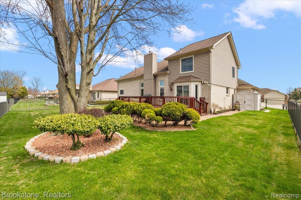 51161 BLUE SPRUCE Drive, Macomb, MI 48042 — Photo 7