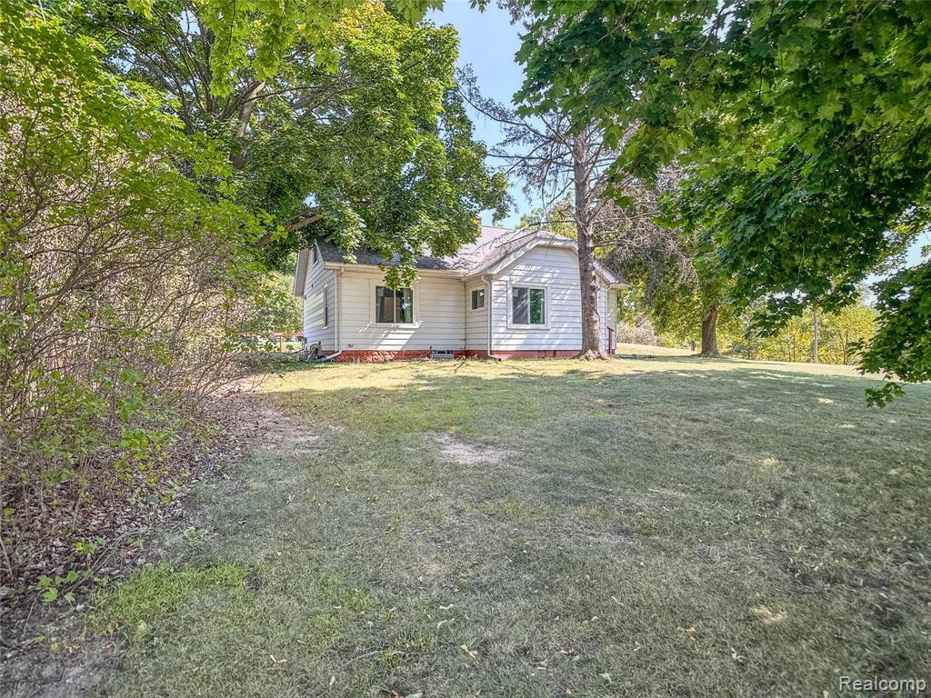 11359 Seymour Road, Gaines Vlg, MI 48436 — Photo 38