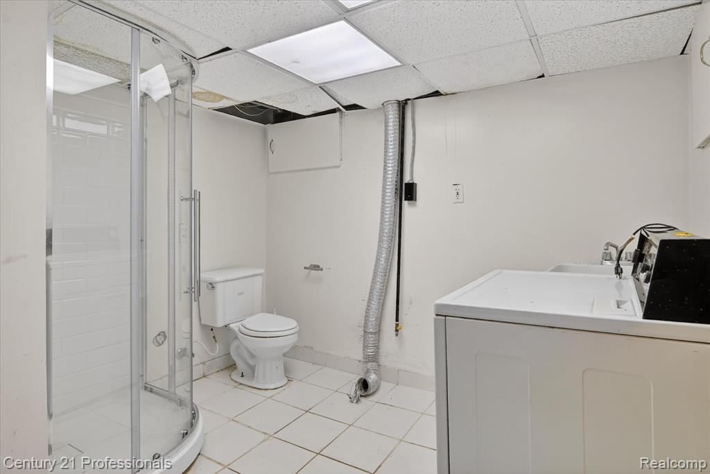 16786 Sprenger Avenue, Eastpointe, MI, 48021