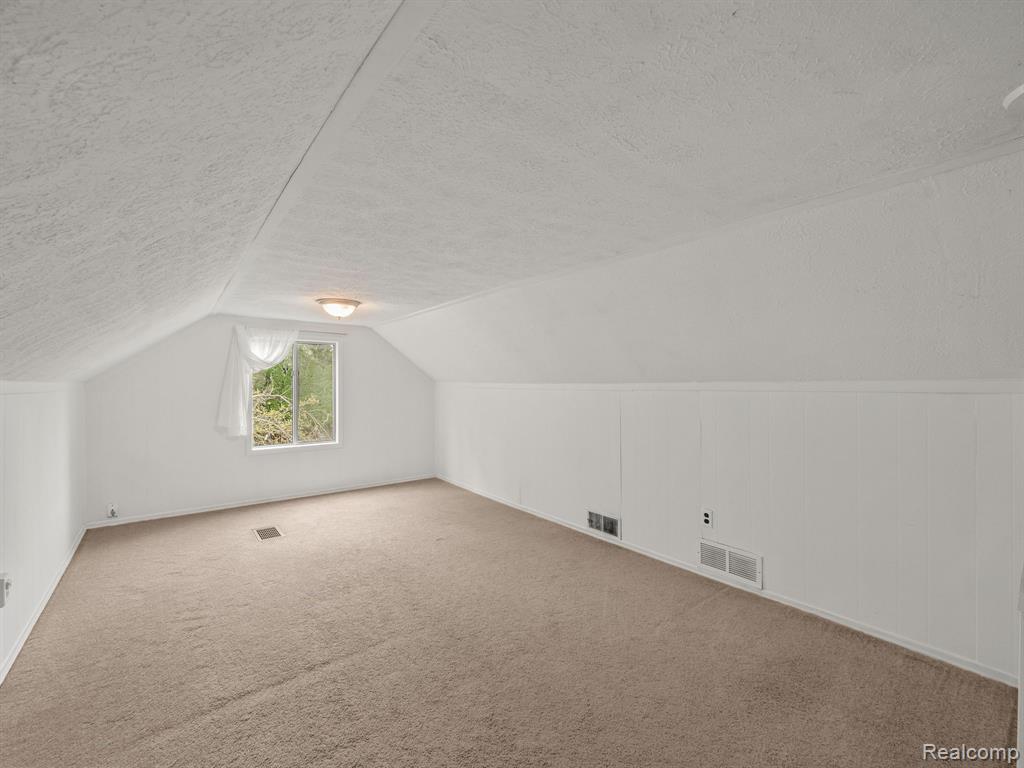 48070 SHELBY Road, Shelby Twp, MI 48317 — Photo 21