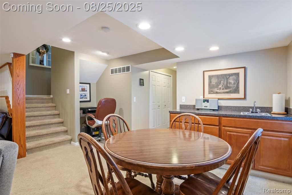48201 Nottinghill Lane, Canton, MI 48188 — Photo 39