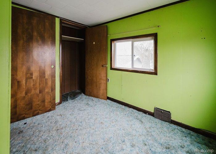 241 W CHESTNUT Street, Breckenridge, MI 48615 — Photo 15