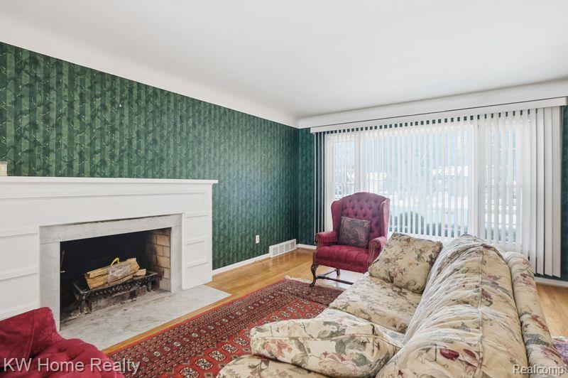 18635 San Diego Boulevard, Lathrup Village, MI 48076 — Photo 4